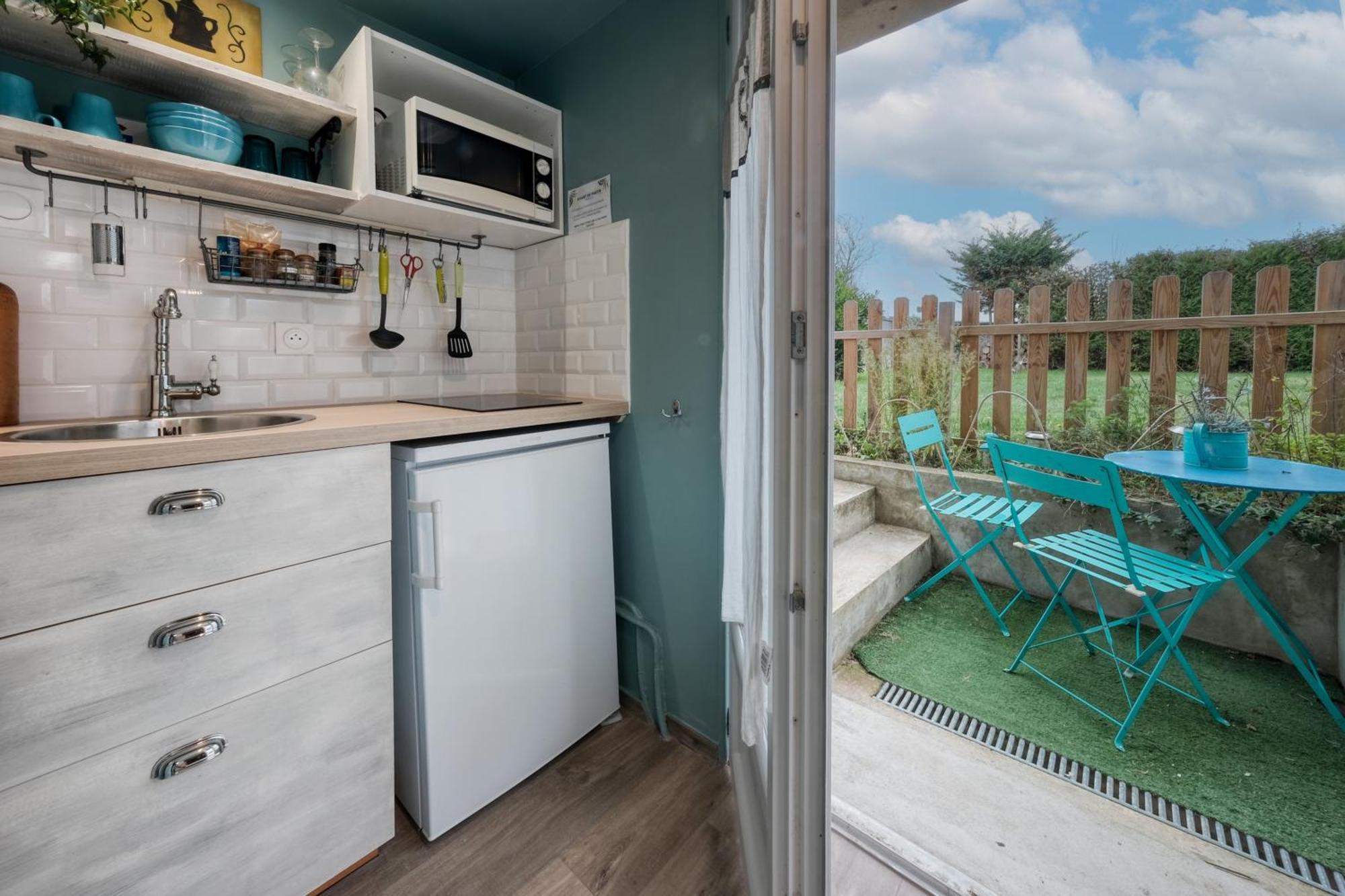 Studios De L'Etang Du Perray Le Perray-en-Yvelines Room photo